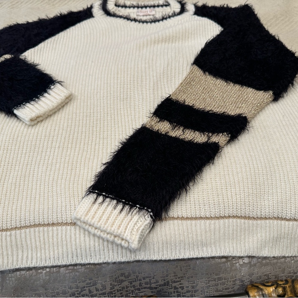 Chic Black and Cream Women's Sweater